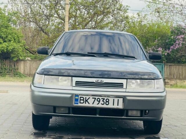 Серый ВАЗ 2110, объемом двигателя 1.6 л и пробегом 250 тыс. км за 1700 $, фото 1 на Automoto.ua