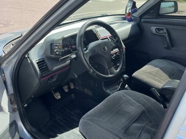 Серый ВАЗ 2110, объемом двигателя 1.5 л и пробегом 150 тыс. км за 1750 $, фото 5 на Automoto.ua