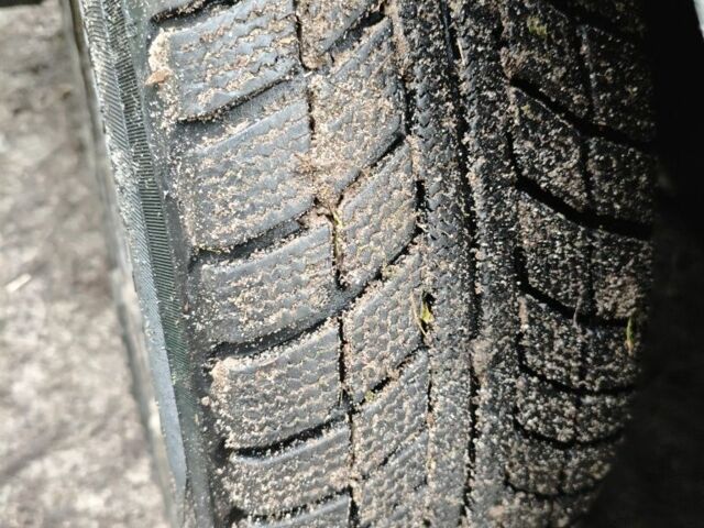 Серый ВАЗ 2110, объемом двигателя 1.6 л и пробегом 245 тыс. км за 2000 $, фото 8 на Automoto.ua