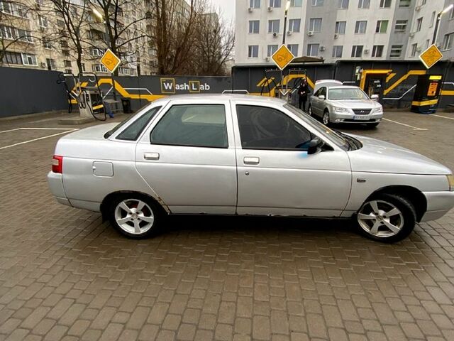 Серый ВАЗ 2110, объемом двигателя 1.6 л и пробегом 215 тыс. км за 1600 $, фото 1 на Automoto.ua