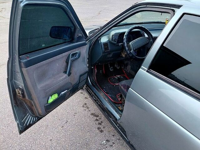 Серый ВАЗ 2110, объемом двигателя 1.6 л и пробегом 228 тыс. км за 1900 $, фото 6 на Automoto.ua