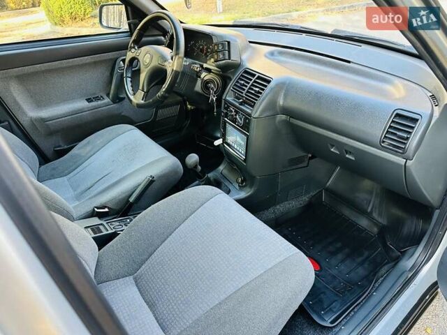 Сірий ВАЗ 2110, об'ємом двигуна 1.6 л та пробігом 95 тис. км за 3750 $, фото 14 на Automoto.ua