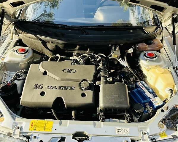 Сірий ВАЗ 2110, об'ємом двигуна 1.6 л та пробігом 95 тис. км за 3750 $, фото 20 на Automoto.ua