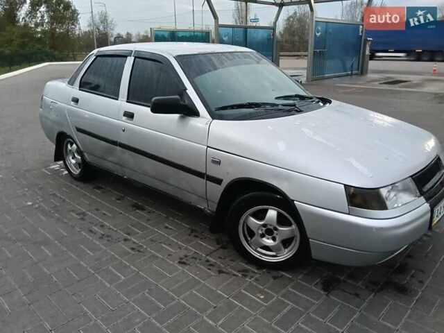 Серый ВАЗ 2110, объемом двигателя 1.6 л и пробегом 237 тыс. км за 1600 $, фото 2 на Automoto.ua