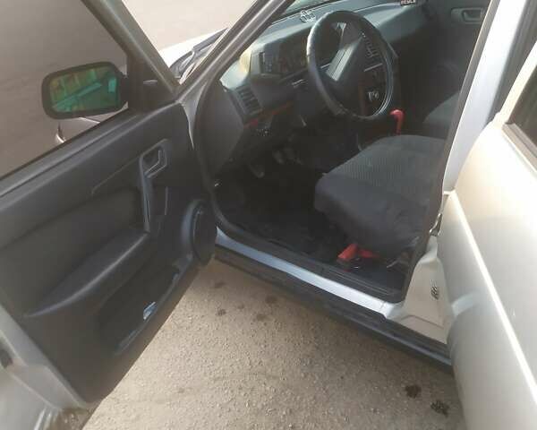 Сірий ВАЗ 2110, об'ємом двигуна 1.6 л та пробігом 303 тис. км за 1799 $, фото 23 на Automoto.ua