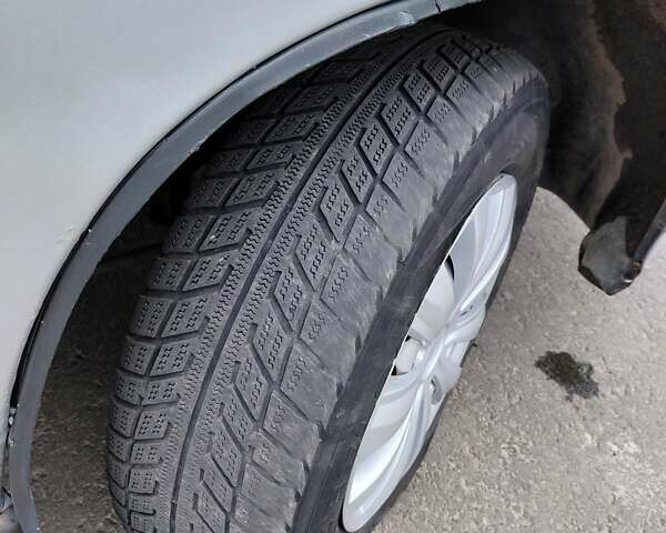Сірий ВАЗ 2110, об'ємом двигуна 1.6 л та пробігом 230 тис. км за 1250 $, фото 1 на Automoto.ua