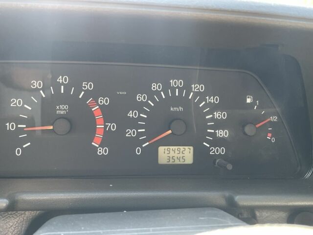 Серый ВАЗ 2110, объемом двигателя 1.6 л и пробегом 195 тыс. км за 2200 $, фото 4 на Automoto.ua