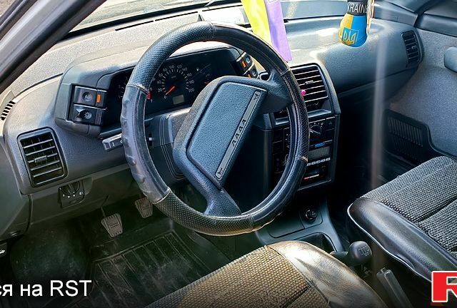 Серый ВАЗ 2110, объемом двигателя 1.6 л и пробегом 170 тыс. км за 2300 $, фото 4 на Automoto.ua