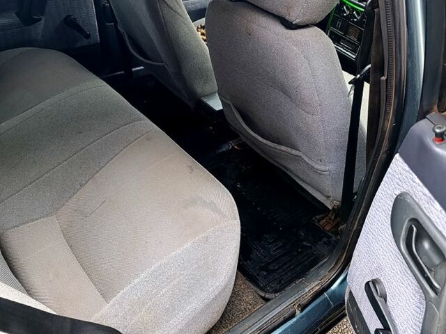 Серый ВАЗ 2110, объемом двигателя 1.6 л и пробегом 340 тыс. км за 1450 $, фото 4 на Automoto.ua