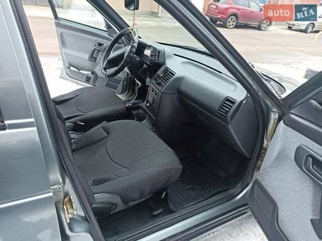 Серый ВАЗ 2110, объемом двигателя 1.6 л и пробегом 45 тыс. км за 2899 $, фото 7 на Automoto.ua