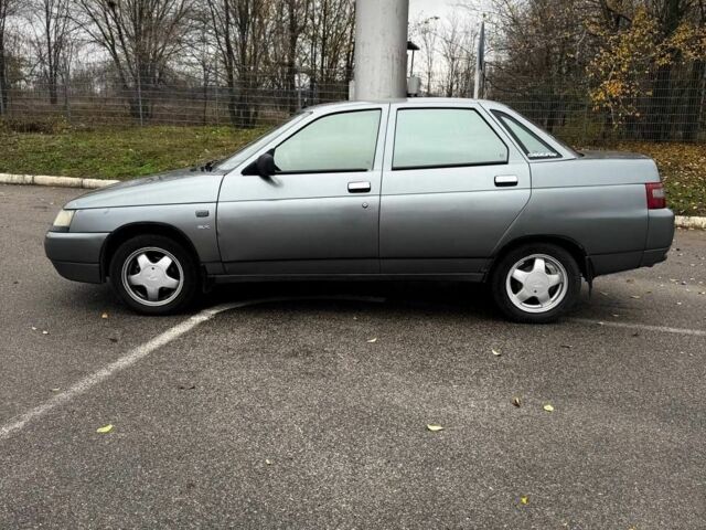 Серый ВАЗ 2110, объемом двигателя 0 л и пробегом 193 тыс. км за 2100 $, фото 2 на Automoto.ua