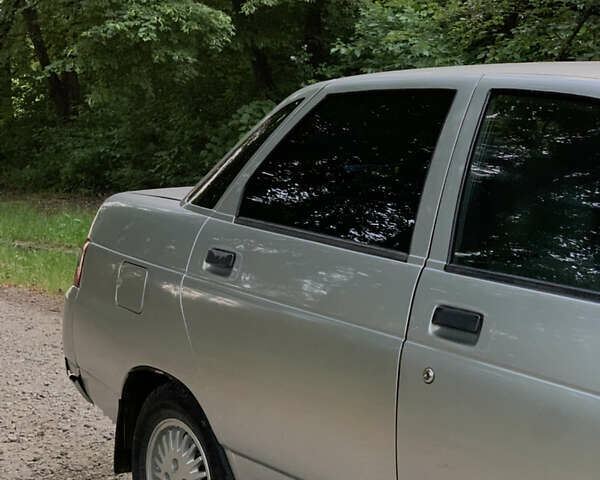 Серый ВАЗ 2110, объемом двигателя 1.6 л и пробегом 208 тыс. км за 1599 $, фото 3 на Automoto.ua