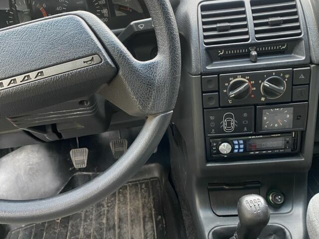 Сірий ВАЗ 2110, об'ємом двигуна 1.6 л та пробігом 100 тис. км за 2300 $, фото 4 на Automoto.ua