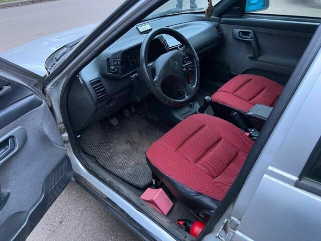 Сірий ВАЗ 2110, об'ємом двигуна 1.6 л та пробігом 227 тис. км за 1232 $, фото 7 на Automoto.ua