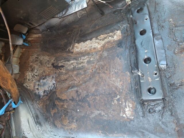 Сірий ВАЗ 2110, об'ємом двигуна 1.6 л та пробігом 330 тис. км за 1600 $, фото 8 на Automoto.ua