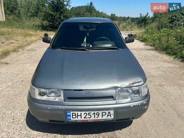 Серый ВАЗ 2110, объемом двигателя 1.6 л и пробегом 245 тыс. км за 2000 $, фото 3 на Automoto.ua