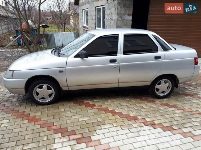 Серый ВАЗ 2110, объемом двигателя 1.6 л и пробегом 157 тыс. км за 2300 $, фото 3 на Automoto.ua