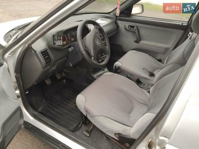 Серый ВАЗ 2110, объемом двигателя 1.6 л и пробегом 210 тыс. км за 1700 $, фото 32 на Automoto.ua