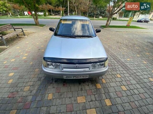 Сірий ВАЗ 2110, об'ємом двигуна 1.6 л та пробігом 250 тис. км за 2000 $, фото 1 на Automoto.ua