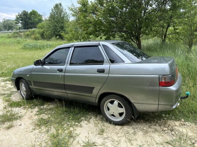 Серый ВАЗ 2110, объемом двигателя 1.6 л и пробегом 144 тыс. км за 1599 $, фото 6 на Automoto.ua