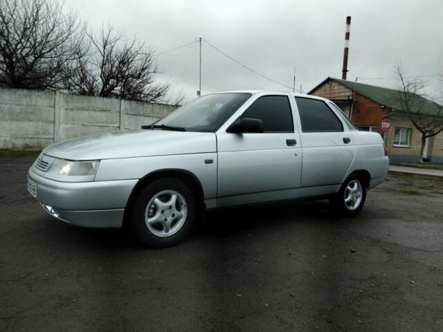 Серый ВАЗ 2110, объемом двигателя 1.6 л и пробегом 210 тыс. км за 1700 $, фото 2 на Automoto.ua