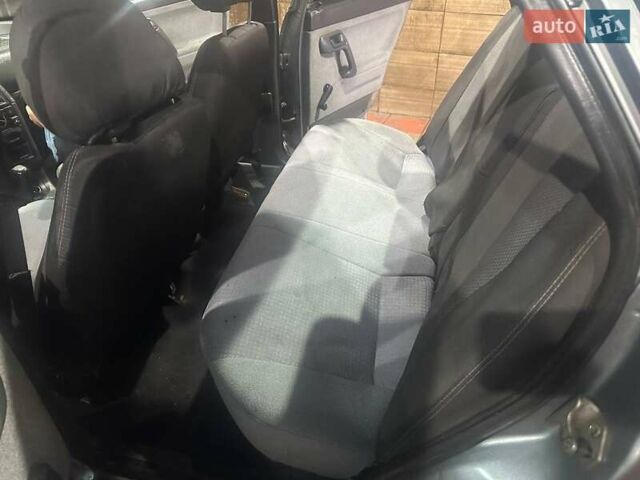 Сірий ВАЗ 2110, об'ємом двигуна 1.6 л та пробігом 150 тис. км за 2000 $, фото 6 на Automoto.ua