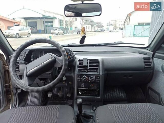 Серый ВАЗ 2110, объемом двигателя 1.6 л и пробегом 45 тыс. км за 2899 $, фото 5 на Automoto.ua
