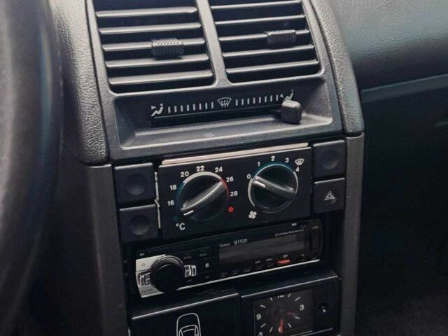 Сірий ВАЗ 2110, об'ємом двигуна 1.6 л та пробігом 200 тис. км за 1300 $, фото 11 на Automoto.ua