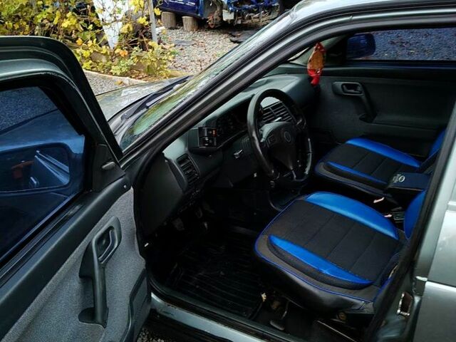 ВАЗ 2110 2007 в Новомиргороде на Automoto.ua Серый ВАЗ 2110, объемом двигателя 1.6 л и пробегом 181 тыс. км за 2550 $, фото 9 на Automoto.ua