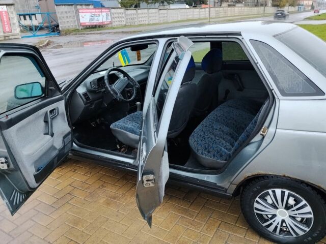 Серый ВАЗ 2110, объемом двигателя 1.6 л и пробегом 201 тыс. км за 1800 $, фото 1 на Automoto.ua