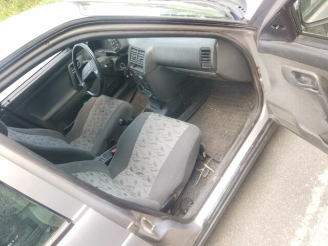 Серый ВАЗ 2110, объемом двигателя 0 л и пробегом 130 тыс. км за 773 $, фото 3 на Automoto.ua