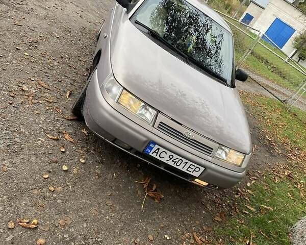 Сірий ВАЗ 2110, об'ємом двигуна 1.6 л та пробігом 70 тис. км за 1950 $, фото 3 на Automoto.ua