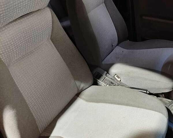 Серый ВАЗ 2110, объемом двигателя 1.6 л и пробегом 295 тыс. км за 1200 $, фото 1 на Automoto.ua