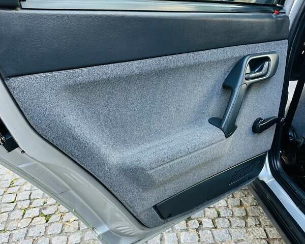 Сірий ВАЗ 2110, об'ємом двигуна 1.6 л та пробігом 95 тис. км за 3750 $, фото 18 на Automoto.ua