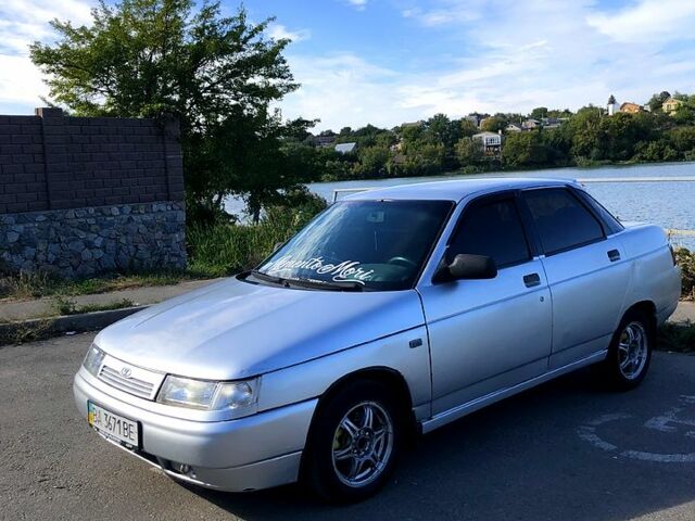 Сірий ВАЗ 2110, об'ємом двигуна 1.6 л та пробігом 200 тис. км за 2000 $, фото 1 на Automoto.ua