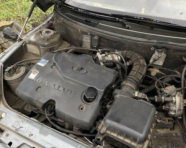 Сірий ВАЗ 2110, об'ємом двигуна 1.6 л та пробігом 360 тис. км за 1600 $, фото 5 на Automoto.ua