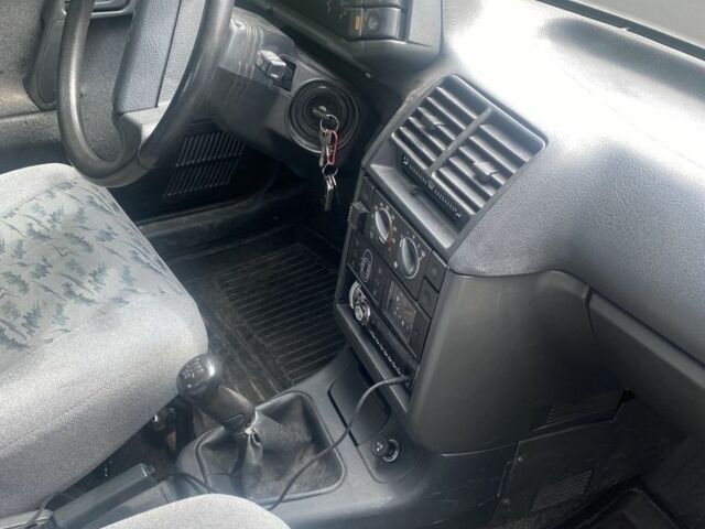 Сірий ВАЗ 2110, об'ємом двигуна 1.6 л та пробігом 200 тис. км за 1700 $, фото 3 на Automoto.ua