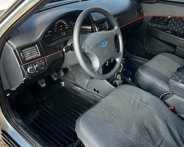 Серый ВАЗ 2110, объемом двигателя 1.6 л и пробегом 149 тыс. км за 2850 $, фото 6 на Automoto.ua
