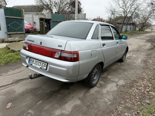 Серый ВАЗ 2110, объемом двигателя 1.6 л и пробегом 230 тыс. км за 1950 $, фото 3 на Automoto.ua