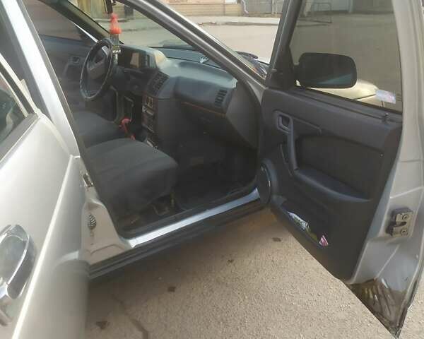 Сірий ВАЗ 2110, об'ємом двигуна 1.6 л та пробігом 303 тис. км за 1799 $, фото 27 на Automoto.ua