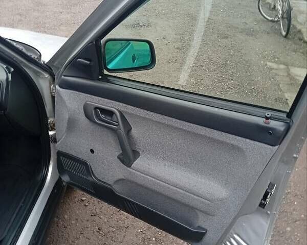 Серый ВАЗ 2110, объемом двигателя 1.6 л и пробегом 258 тыс. км за 1600 $, фото 6 на Automoto.ua