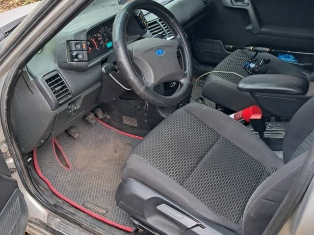 Серый ВАЗ 2110, объемом двигателя 1.6 л и пробегом 3 тыс. км за 1600 $, фото 6 на Automoto.ua