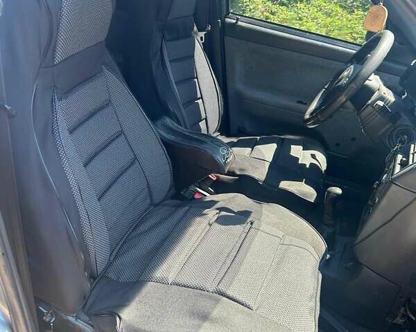 Серый ВАЗ 2110, объемом двигателя 1.6 л и пробегом 245 тыс. км за 2000 $, фото 11 на Automoto.ua