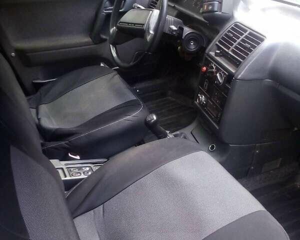 Серый ВАЗ 2110, объемом двигателя 1.6 л и пробегом 169 тыс. км за 1500 $, фото 6 на Automoto.ua