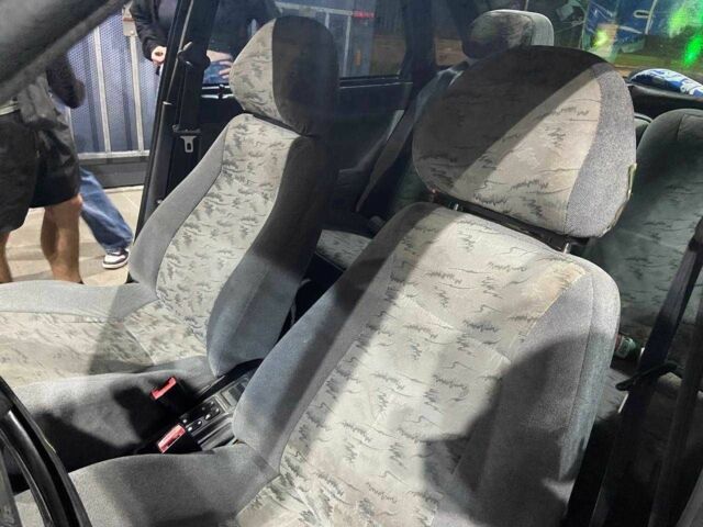 Серый ВАЗ 2110, объемом двигателя 1.6 л и пробегом 381 тыс. км за 1850 $, фото 4 на Automoto.ua