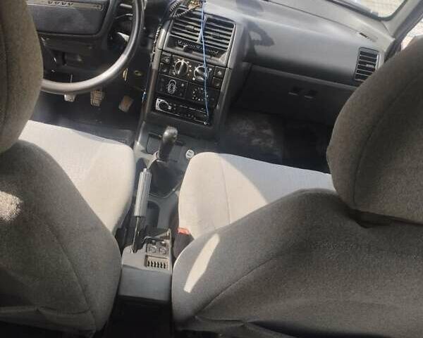 Сірий ВАЗ 2110, об'ємом двигуна 1.6 л та пробігом 210 тис. км за 1800 $, фото 6 на Automoto.ua