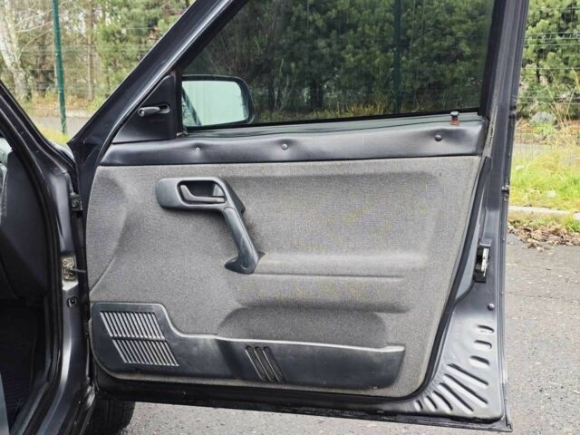 Сірий ВАЗ 2110, об'ємом двигуна 1.6 л та пробігом 194 тис. км за 2299 $, фото 17 на Automoto.ua