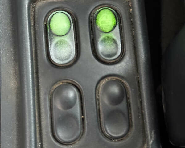 Сірий ВАЗ 2110, об'ємом двигуна 1.6 л та пробігом 160 тис. км за 1600 $, фото 11 на Automoto.ua