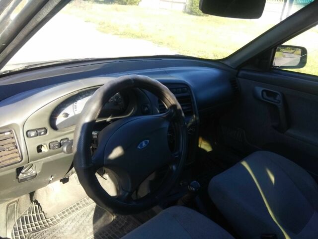 Серый ВАЗ 2110, объемом двигателя 0 л и пробегом 182 тыс. км за 825 $, фото 3 на Automoto.ua