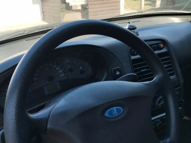 Сірий ВАЗ 2110, об'ємом двигуна 1.6 л та пробігом 200 тис. км за 2550 $, фото 5 на Automoto.ua